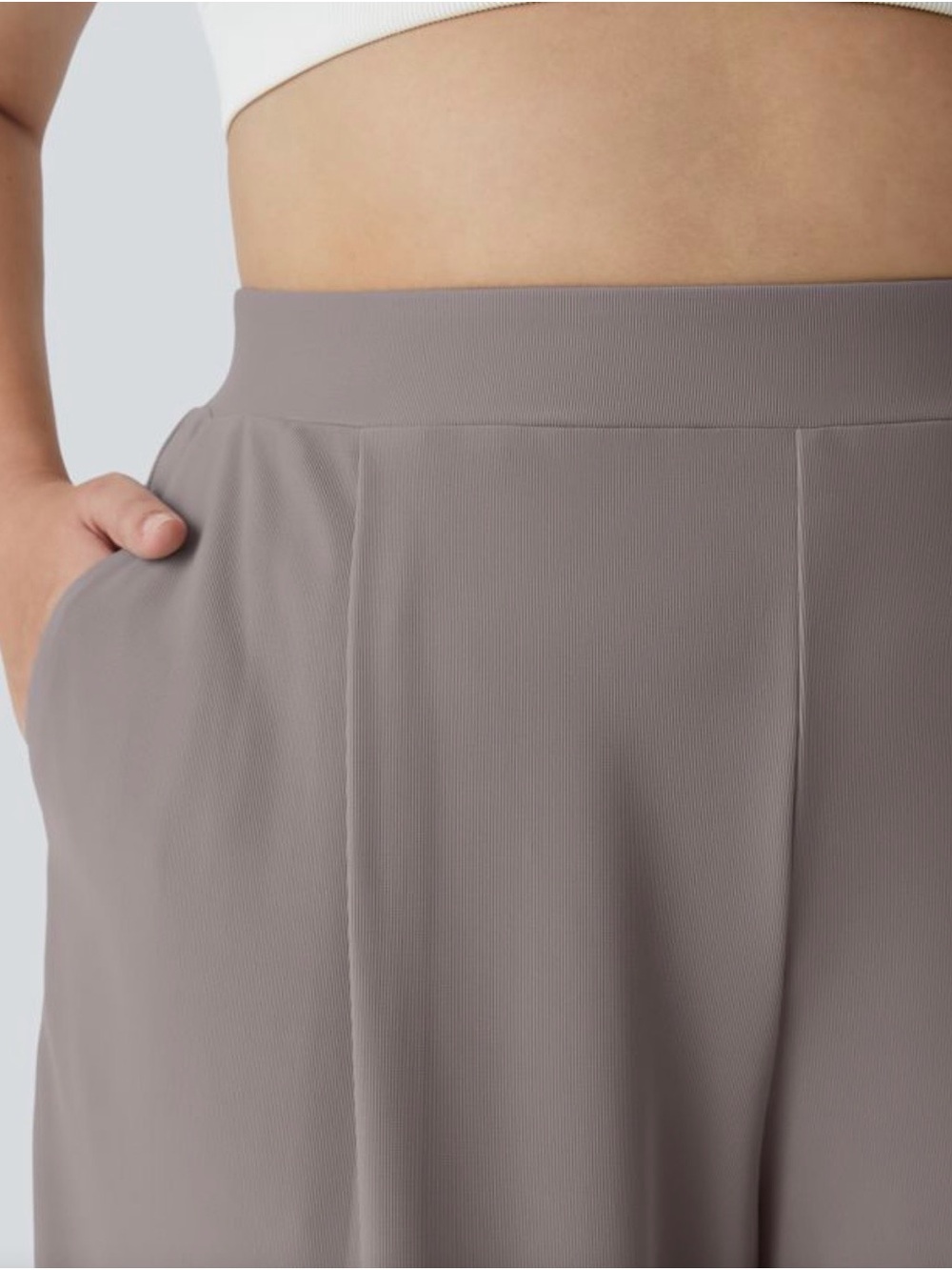 HALARA Wide-Leg Micro Waffle Pants in Taupe Gray